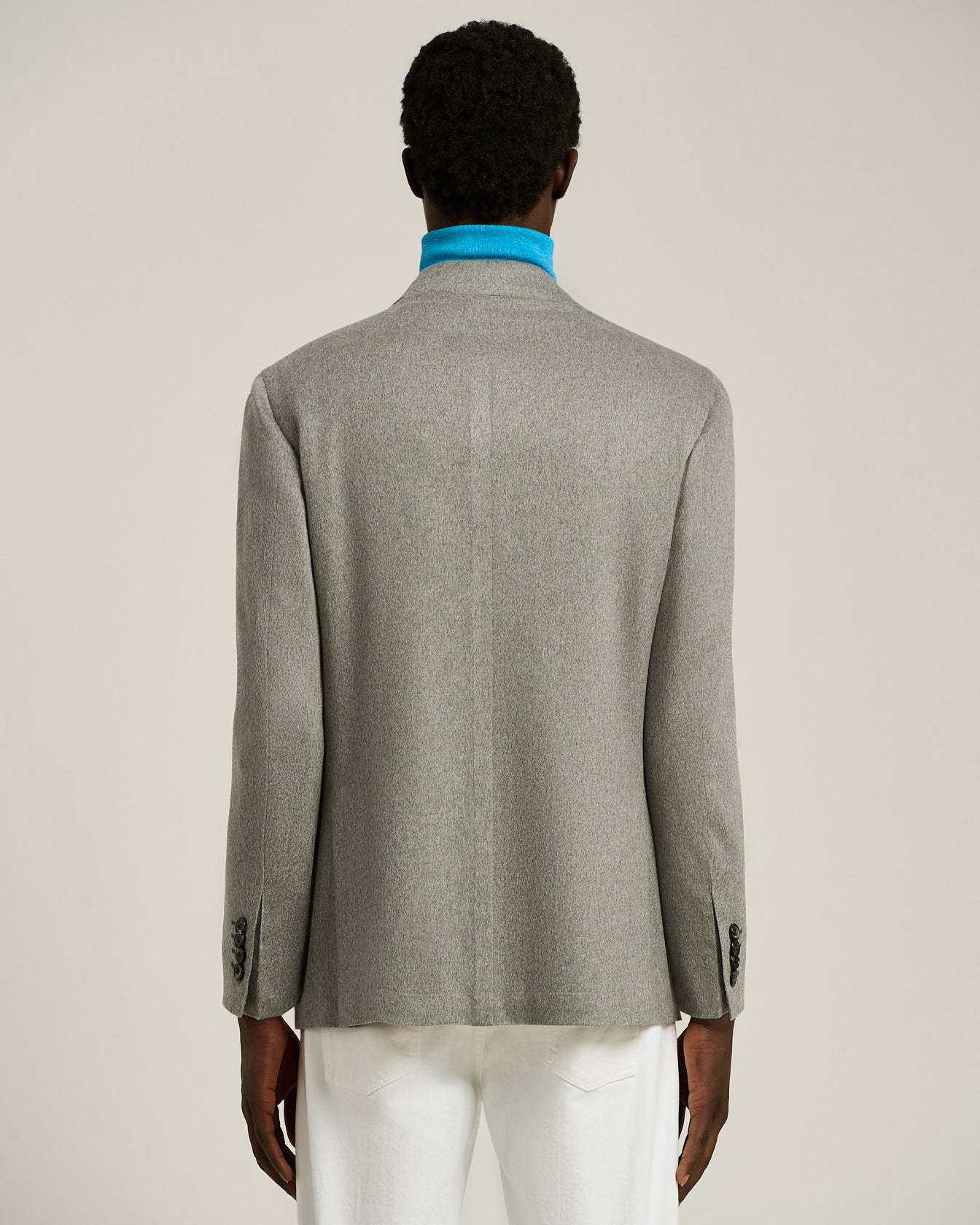 LIGHT GREY CASHMERE AND VICUÑA BLAZER WITH NOTCH LAPEL