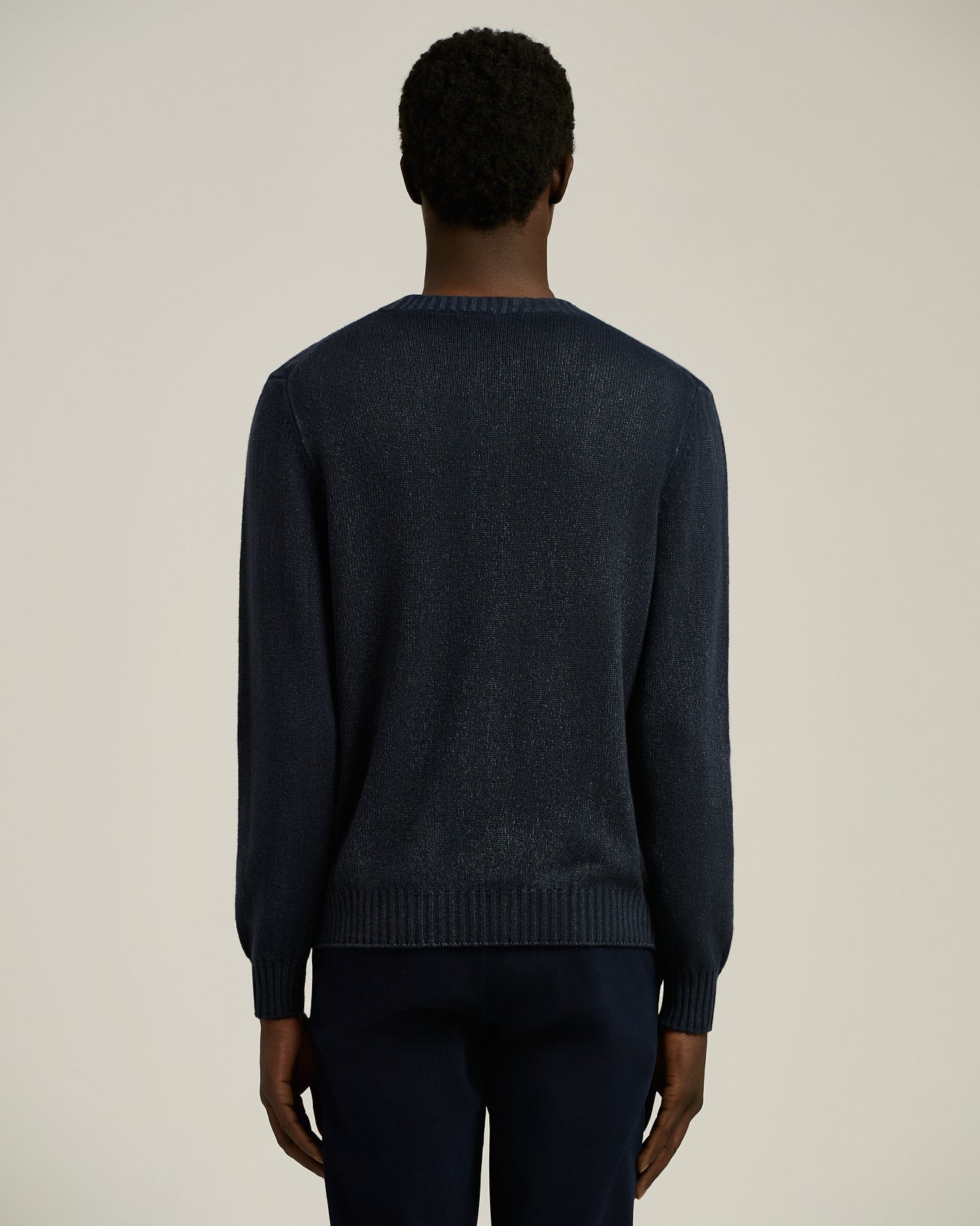 NAVY DIAMOND-PATTERN CASHMERE CREWNECK SWEATER