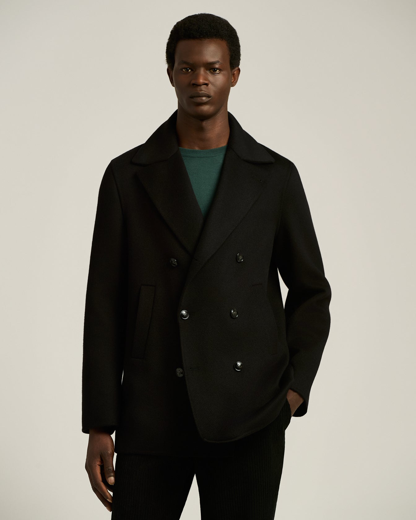 DOUBLE-BREASTED OVERCOAT IN PURE BLACK CASHMERE