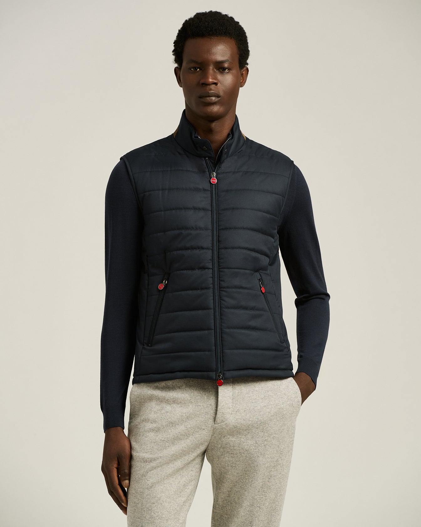 PADDED GILET IN NAVY TECHNICAL FABRIC