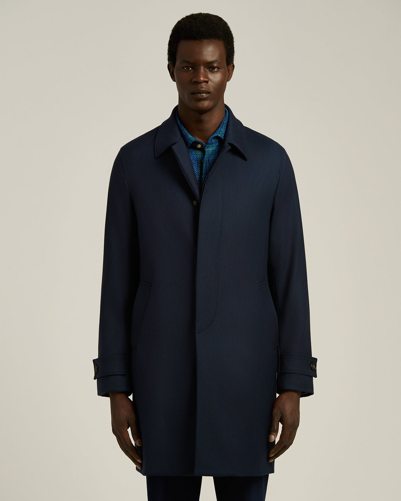 OVERCOAT IN NAVY WOOL AND CASHMERE BLEND