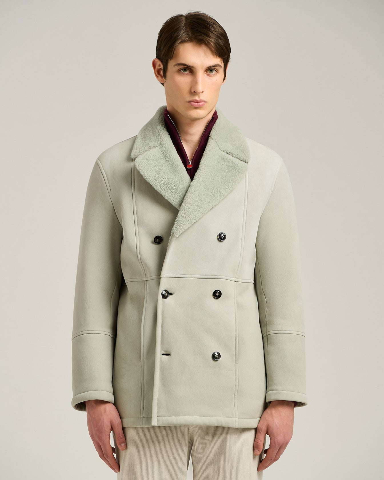 DOUBLE-BREASTED OVERCOAT IN LIGHT GREY SHEARLING