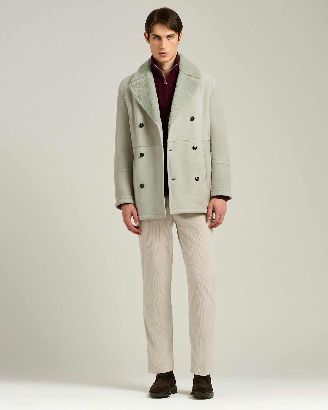 DOUBLE-BREASTED OVERCOAT IN LIGHT GREY SHEARLING